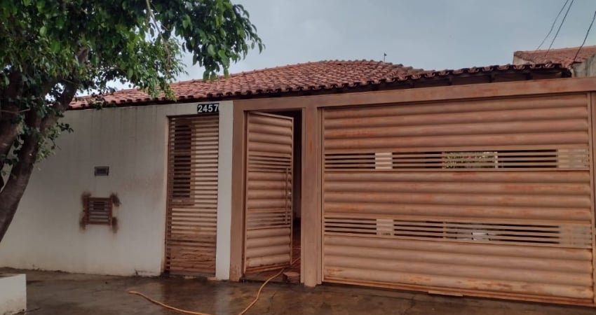 Casa com 3 quartos à venda na Vila Taveirópolis, Campo Grande 
