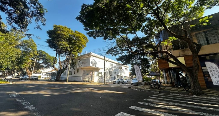 Casa com 12 quartos para alugar na Zona 05, Maringá 