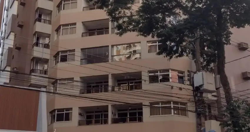Apartamento com 3 quartos à venda na Zona 01, Maringá 