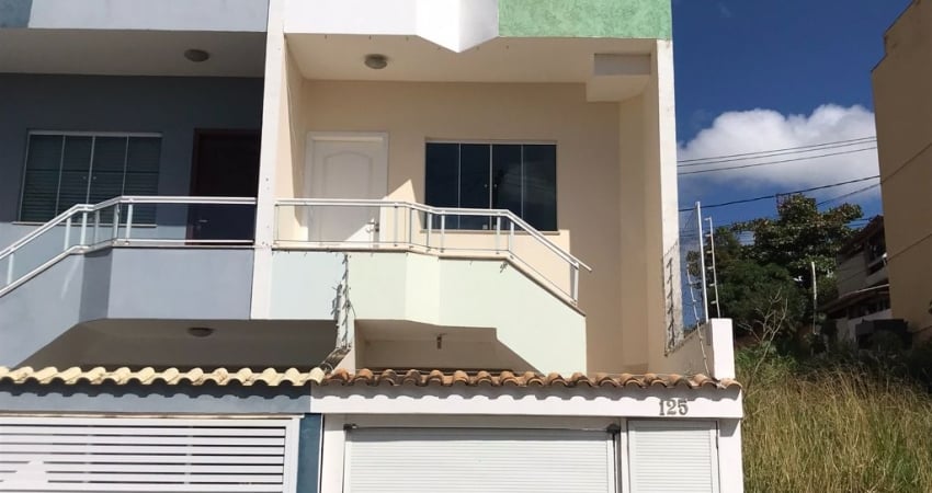 Alugo Excelente Duplex com 2 qtos, sendo 1 suite, Novo Horizonte, Macae/RJ