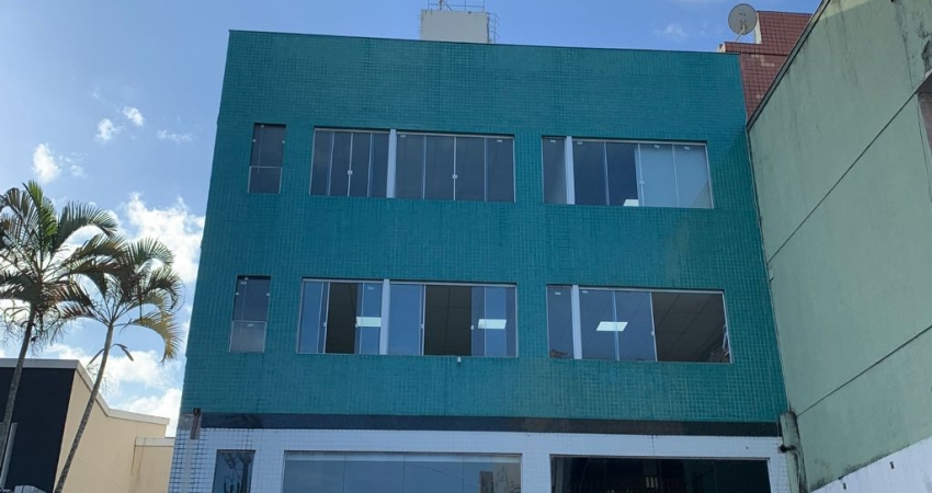 Alugo Sala Comercial no Centro com 45 m² , Macaé/RJ