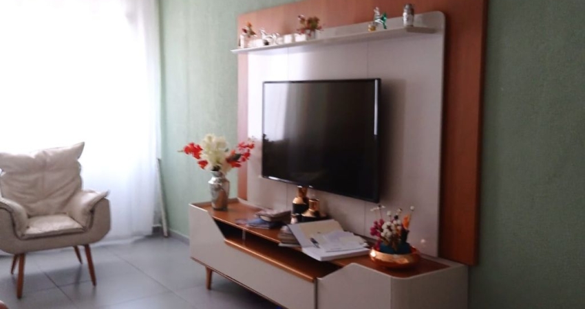 Ampla casa térrea com 5 vagas de garagem