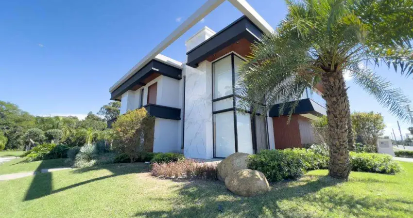 Casa com 6 quartos à venda na Rua -, Centro, Capão da Canoa