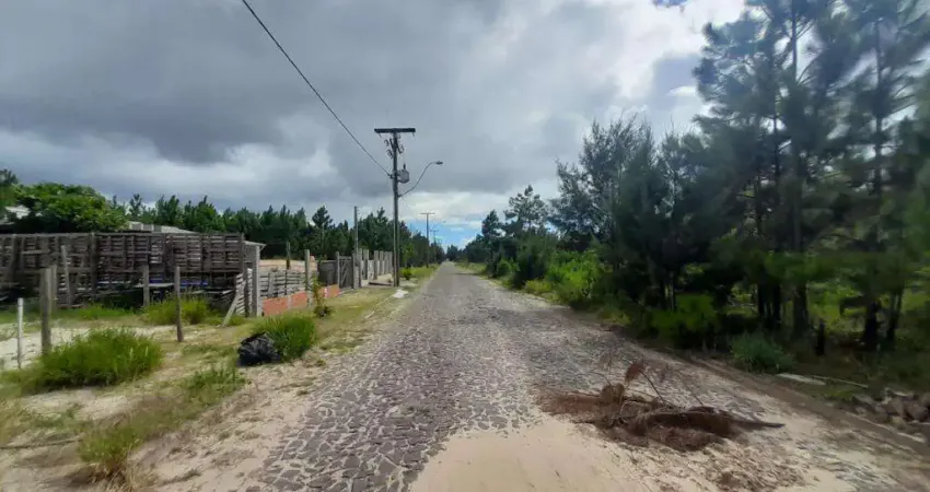 Terreno à venda na Rua Buzios, Atlântida Sul (Distrito), Osório