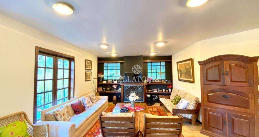 Casa com 4 dormitórios à venda, 203 m² por R$ 1.390.000,00 - Carlos Guinle - Teresópolis/RJ