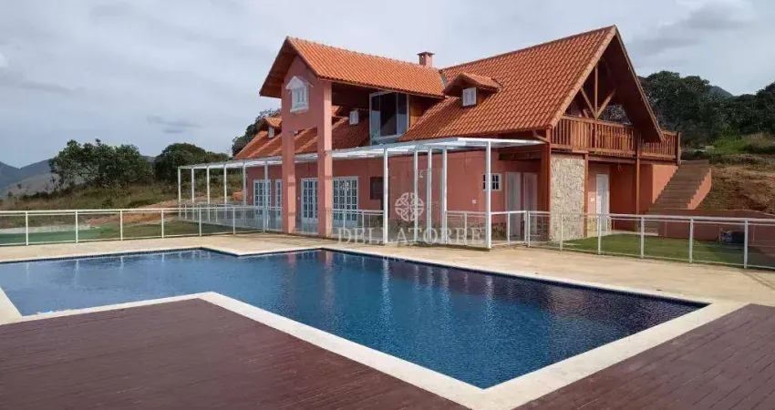 Terreno à venda, 702 m² por R$ 110.000,00 - Pessegueiros - Teresópolis/RJ