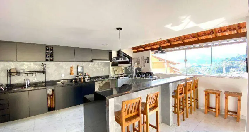 Casa com 4 dormitórios à venda, 220 m² por R$ 875.000,00 - Araras - Teresópolis/RJ