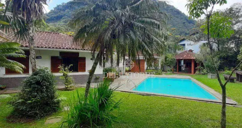 Casa com 5 dormitórios à venda, 408 m² por R$ 1.600.000,00 - Granja Guarani - Teresópolis/RJ