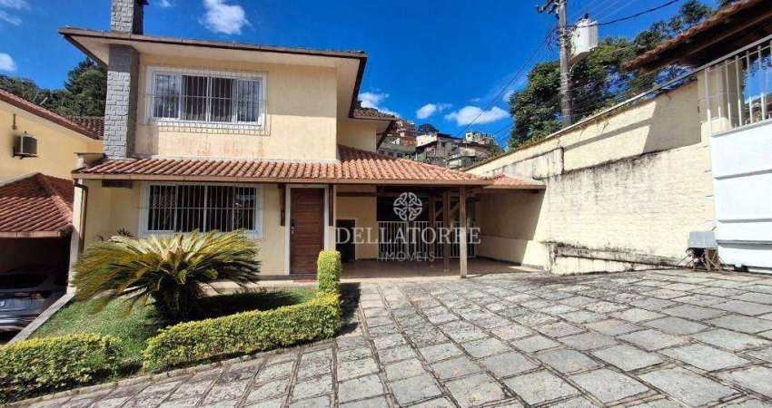 Casa com 3 dormitórios à venda, 122 m² por R$ 650.000,00 - Araras - Teresópolis/RJ