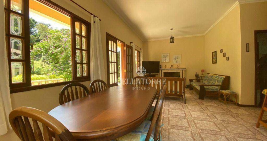 Casa 3 quartos (1 suite), com 208 M² Condominio, Comary, Teresópolis - RJ