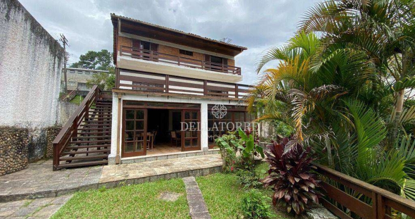 Casa com 4 dormitórios, 329 m² - venda por R$ 1.450.000,00 ou aluguel por R$ 7.113,97/mês - Carlos Guinle - Teresópolis/RJ