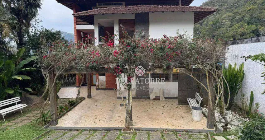 Casa com 4 quartos, 1 suíte, lazer completo, 375 metros quadrados, à venda 375 m² por r$ 1.250.000 - bairro iucas - teresópolis/rj