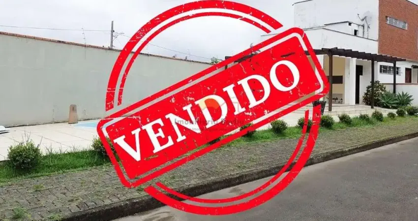 Casa com 3 quartos à venda no Itaum, Joinville