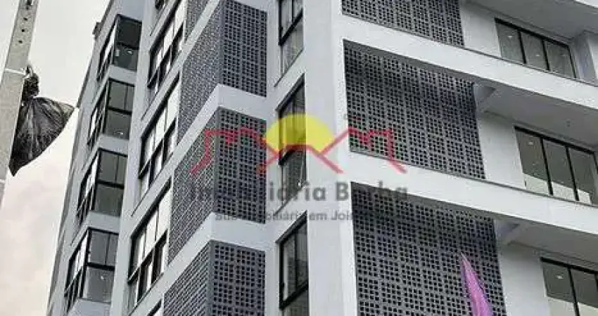 Apartamento com 02 Quartos e Churrasqueira