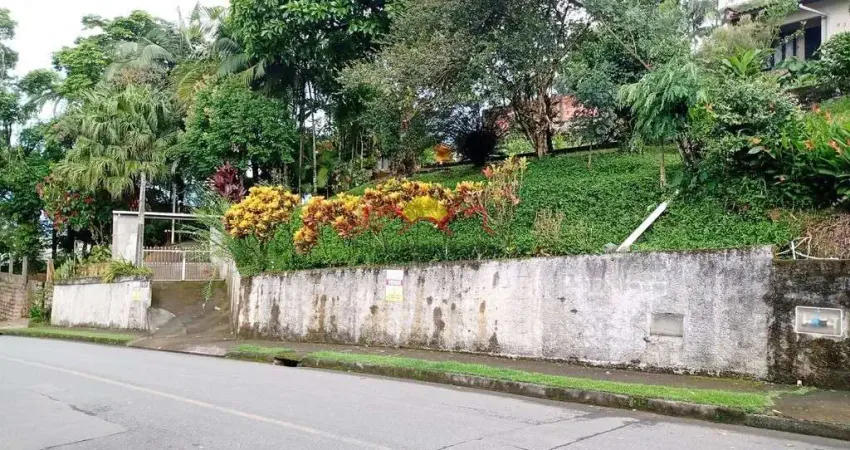 Terreno à venda no Iririú, Joinville 