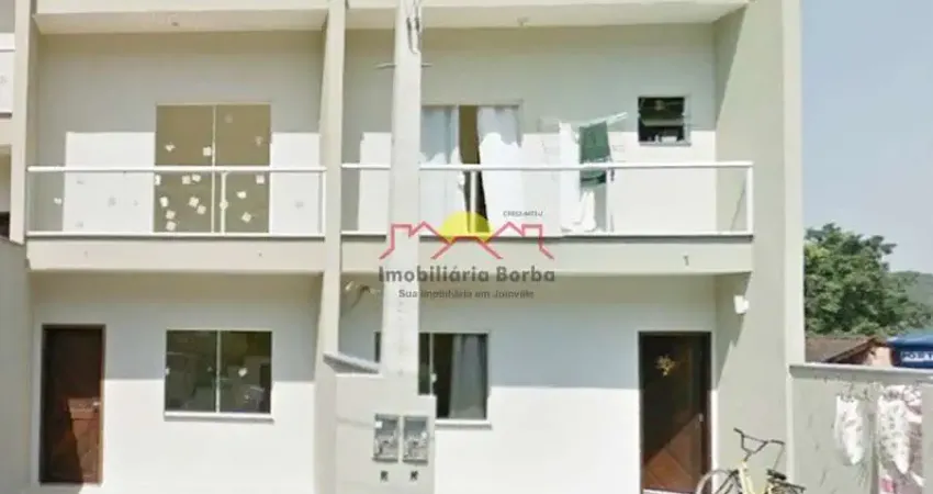 Sobrado Geminado com 03 Quartos e Sacada