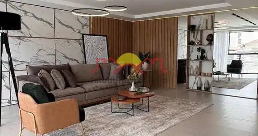 Apartamento com 03 suítes e Elevador
