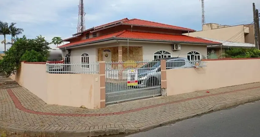 Casa com 4 quartos à venda no Aventureiro, Joinville