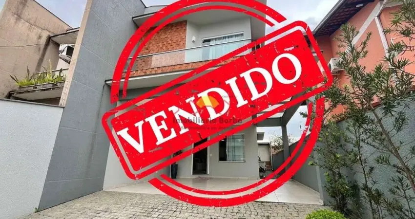 Casa com 3 quartos à venda no Iririú, Joinville