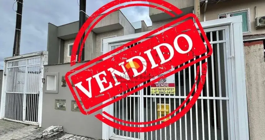 Casa com 3 quartos à venda no Petrópolis, Joinville
