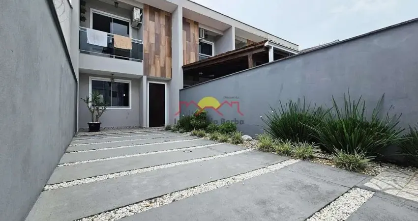 Casa com 3 quartos à venda na Vila Nova, Joinville 
