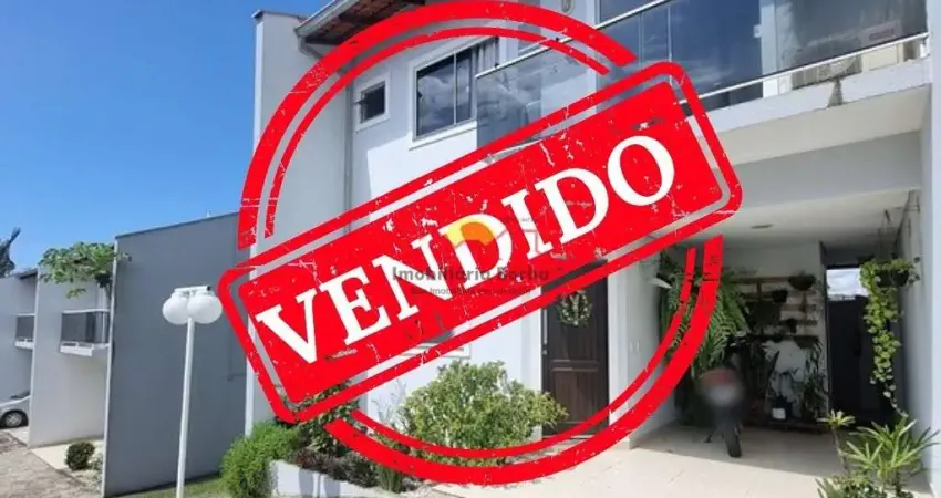 Casa com 2 quartos à venda no João Costa, Joinville 