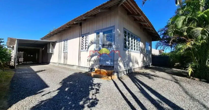 Casa com 4 quartos à venda na Vila Nova, Joinville 