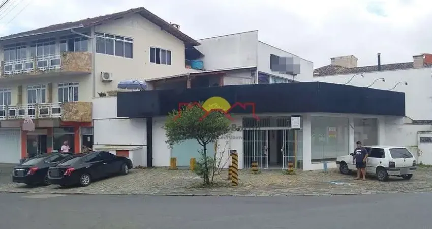 Casa comercial à venda no Floresta, Joinville 