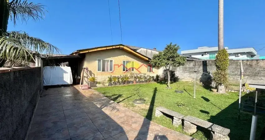 Casa com 3 quartos à venda no Petrópolis, Joinville 