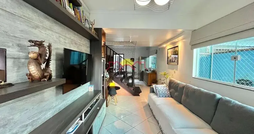 Casa com 3 quartos à venda no Petrópolis, Joinville 