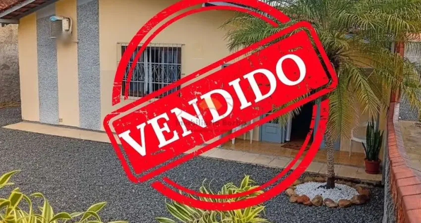 Casa com 3 quartos à venda no Petrópolis, Joinville