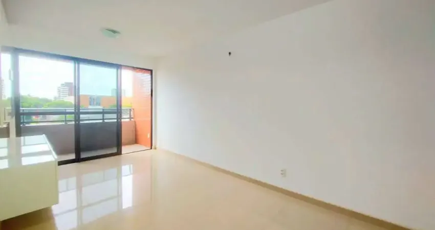 Apartamento com 3 dormitórios sendo 1 suíte no Bairro do Farol - 78m²