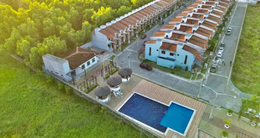 Casa Duplex com 2 dormitórios em Condomínio Fechado - Marechal Deodoro (65m²)
