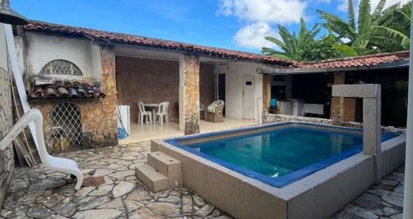 Casa com 4 dormitórios sendo 2 suítes + Piscina no Bairro da Santa Amélia - 250m²