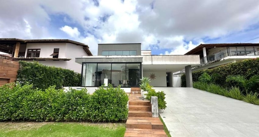 Casa de Alto Padrão com 3 dormitórios sendo 2 suítes + Mezanino no Jardim Petrópolis - 300m²