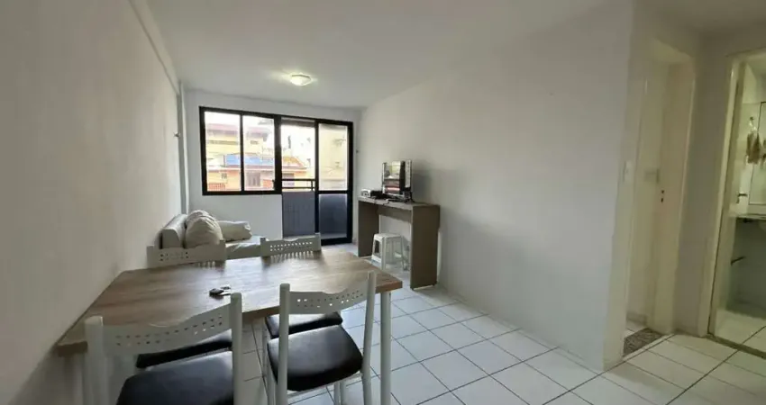 Quarto e Sala Mobiliado no Bairro de Cruz das Almas - 64m²