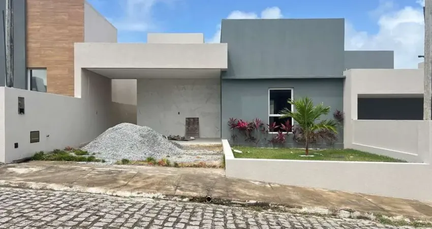 Casa com 3 dormitórios sendo 2 suítes em condomínio fechado - 105m²