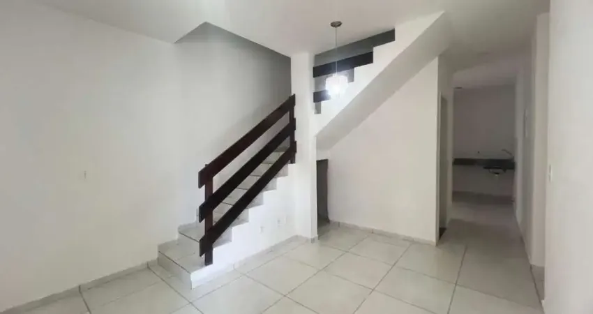 Casa em condomínio fechado com 3 dormitórios em marechal deodoro - 75m²