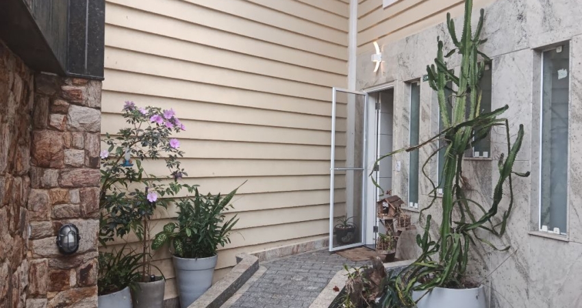 Casa em condomínio fechado com 3 quartos à venda na Avenida Ubirajara Keutenedjian, 202, Vila Mirim, Praia Grande