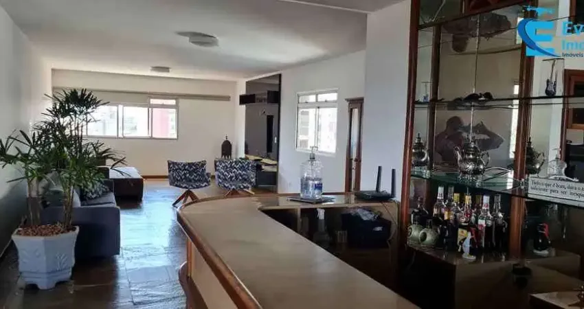Excelente Apto alto padrão, 4 quartos no Bairro Fundinho;