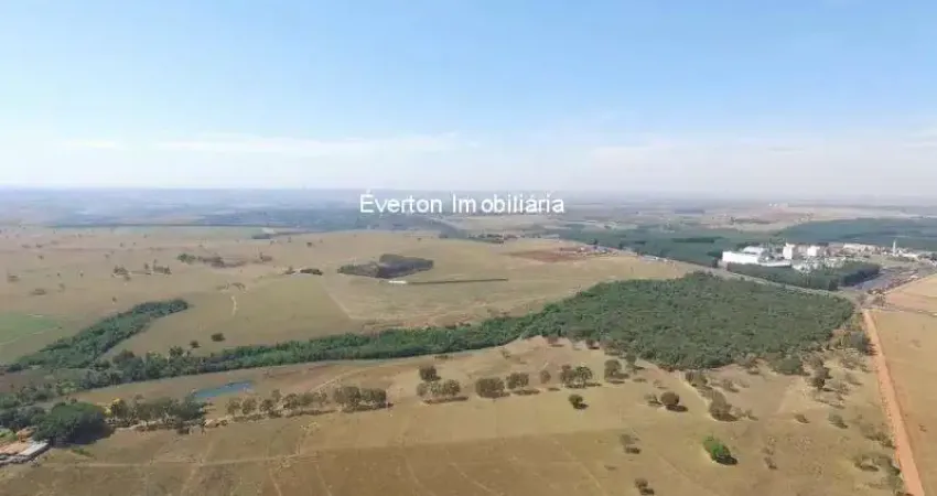 Terreno à venda na Área Rural de Uberlândia, Uberlândia 