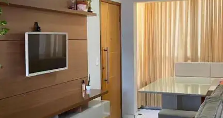 Lindo apto mobiliado, com 2/4 (1 suíte), sala com sacada, 2 vagas de garagem.