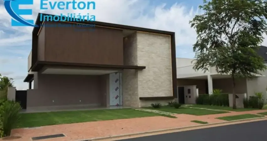 Casa de alto padrão, garagem  p/ 4 carros, pé direito duplo, 3 suites, 1 master, sala, cozinha e área gourmet,  piscina aquecida.