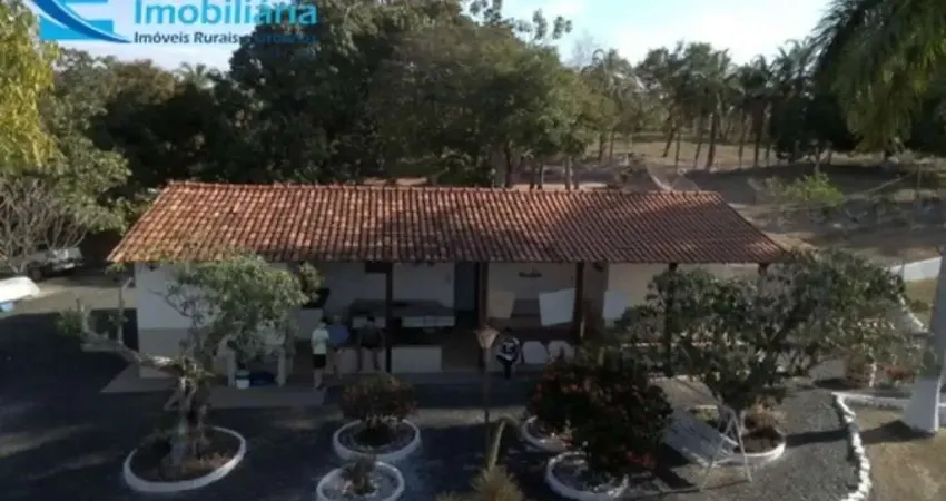 Sítio de Tirar o Fôlego à Venda em Cascalho Rico-MG: Ideal para Pescaria e Descanso! 2 Quartos 1 Suite