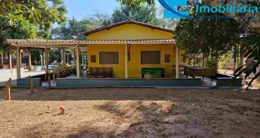 Chácaras jockey camping - área 5.000 m2 - moradia e lazer , apenas 12 km de uberlândia.