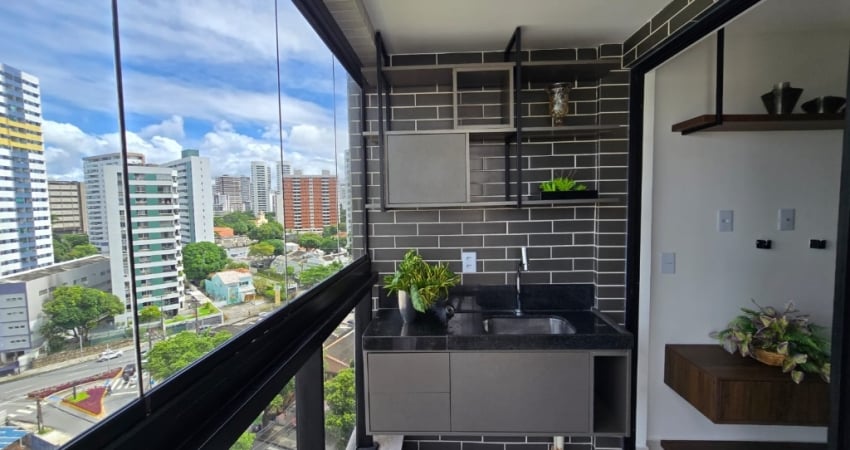 Lindo! Mobiliado com requinte, prédio de alto padrão!!