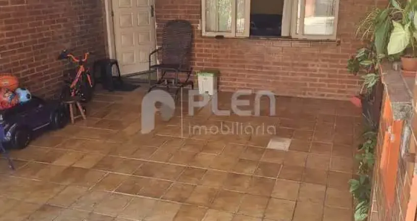 Casa com 2 quartos à venda na Rua Bela Balaz, 27, Jardim Jaçanã, São Paulo