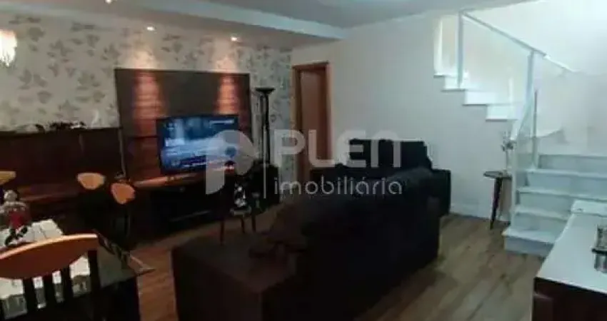 Casa com 3 quartos à venda na Rua Doutor Valentim Bouças, 382, Vila Mazzei, São Paulo