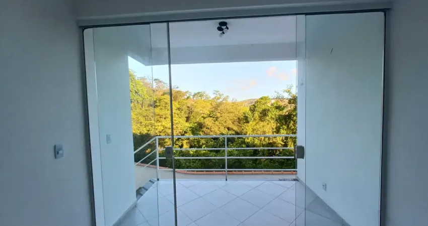 Oportunidade - casa 2  quartos com suíte em área verde, com condomínio acessível.