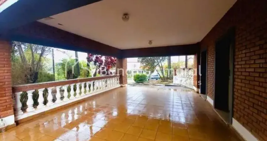 Casa de condomínio com 500 m² e 5 Quartos